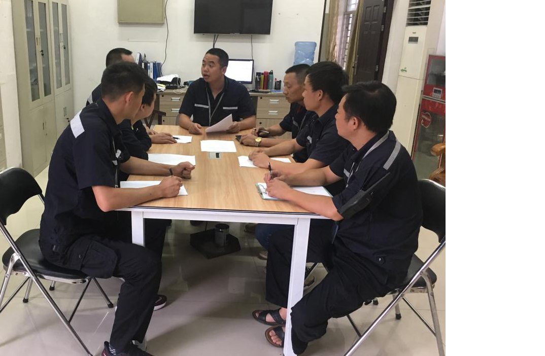 張家界機(jī)場(chǎng)開展機(jī)務(wù)電源車失火演練