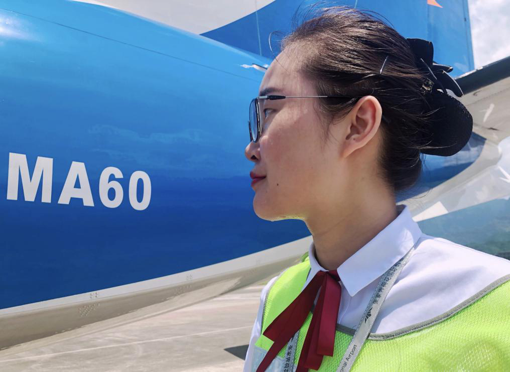 確保旅客順暢出行，機場一線職工高溫堅守！